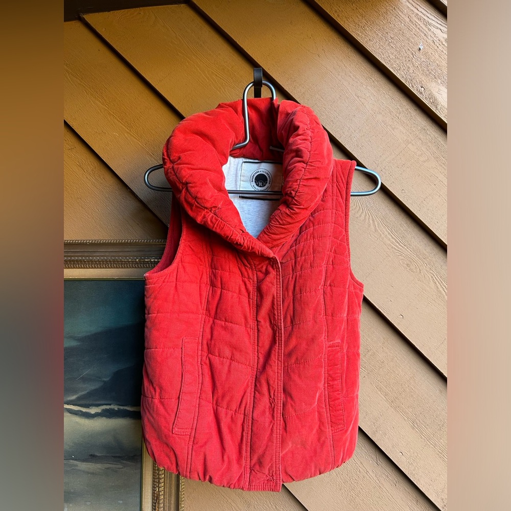 Anthropologie Daughters of the Liberation Corduroy Puffer Vest, Red, Size S